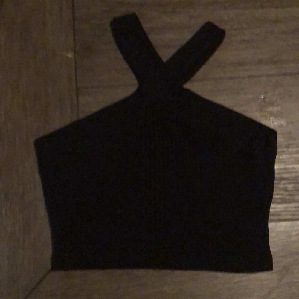 Black shirt great quality no rips nor tears do stains